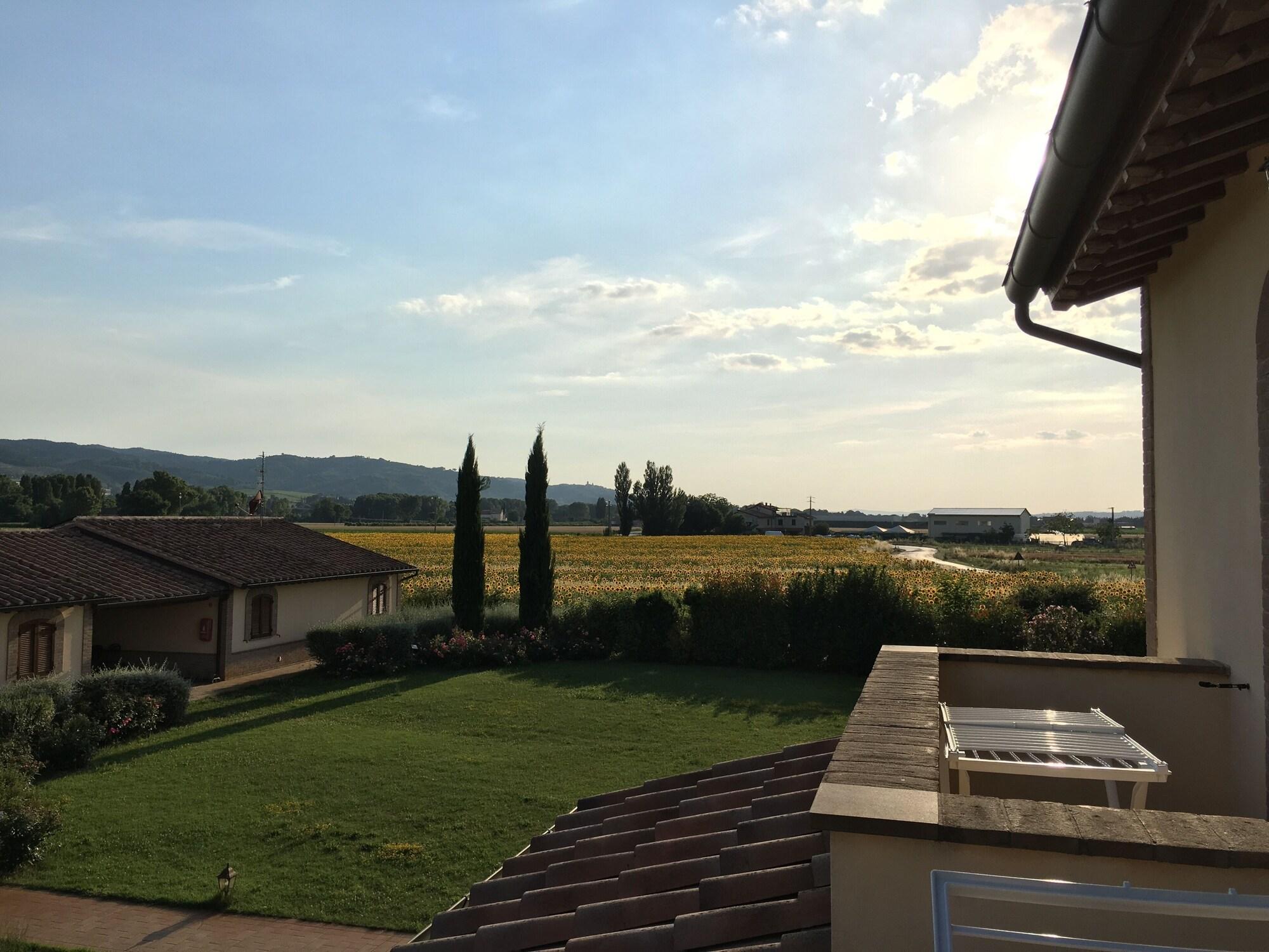 Agriturismo Le Rondini Di Francesco Di Assisi Cannara ภายนอก รูปภาพ