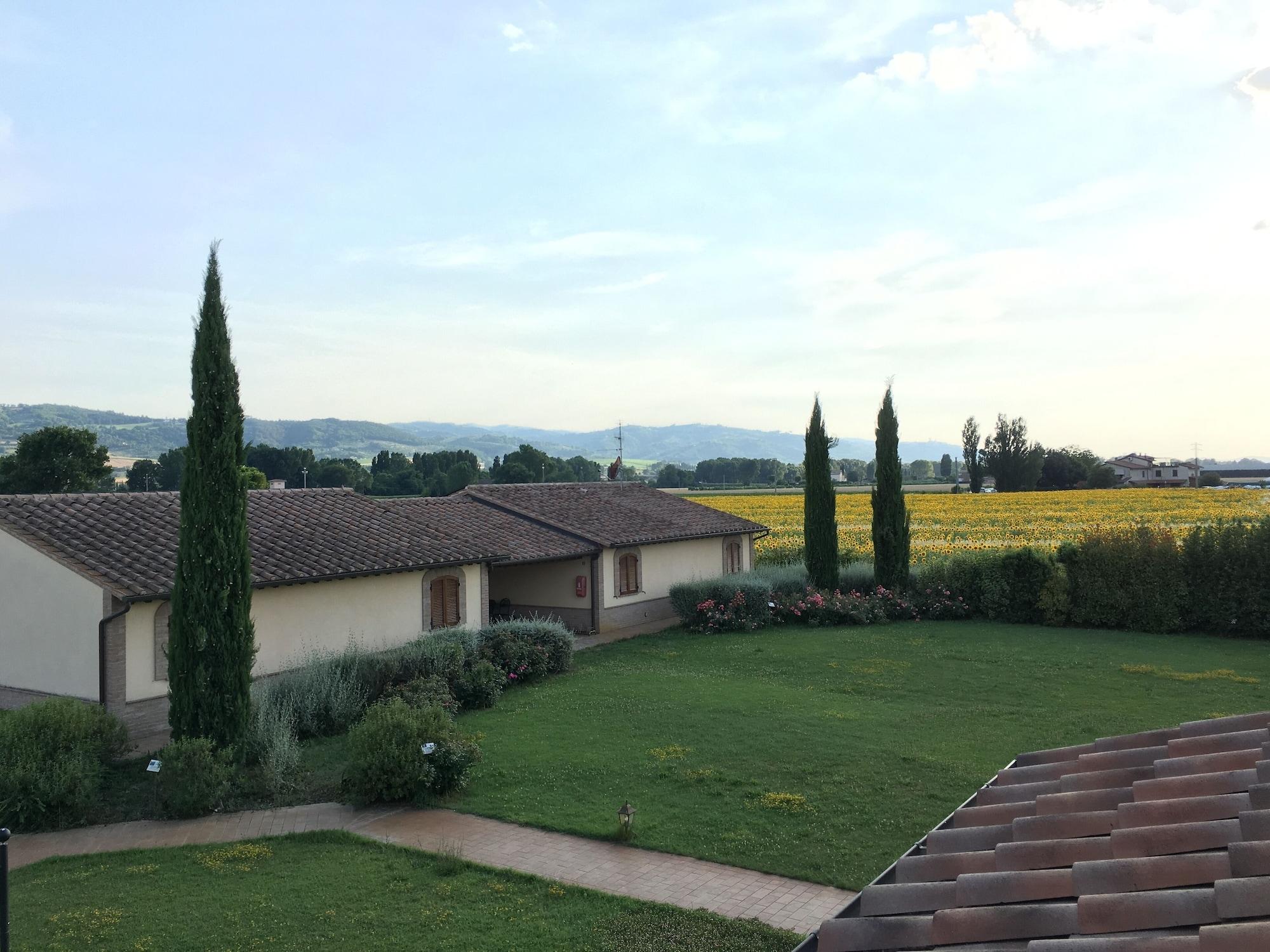 Agriturismo Le Rondini Di Francesco Di Assisi Cannara ภายนอก รูปภาพ