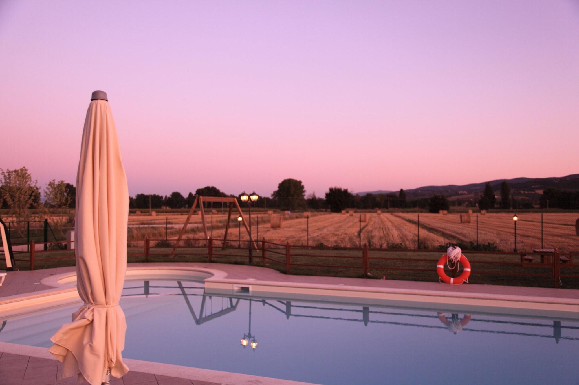 Agriturismo Le Rondini Di Francesco Di Assisi Cannara ภายนอก รูปภาพ