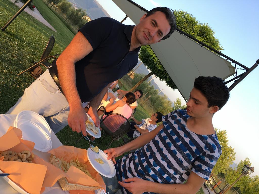 Agriturismo Le Rondini Di Francesco Di Assisi Cannara ภายนอก รูปภาพ