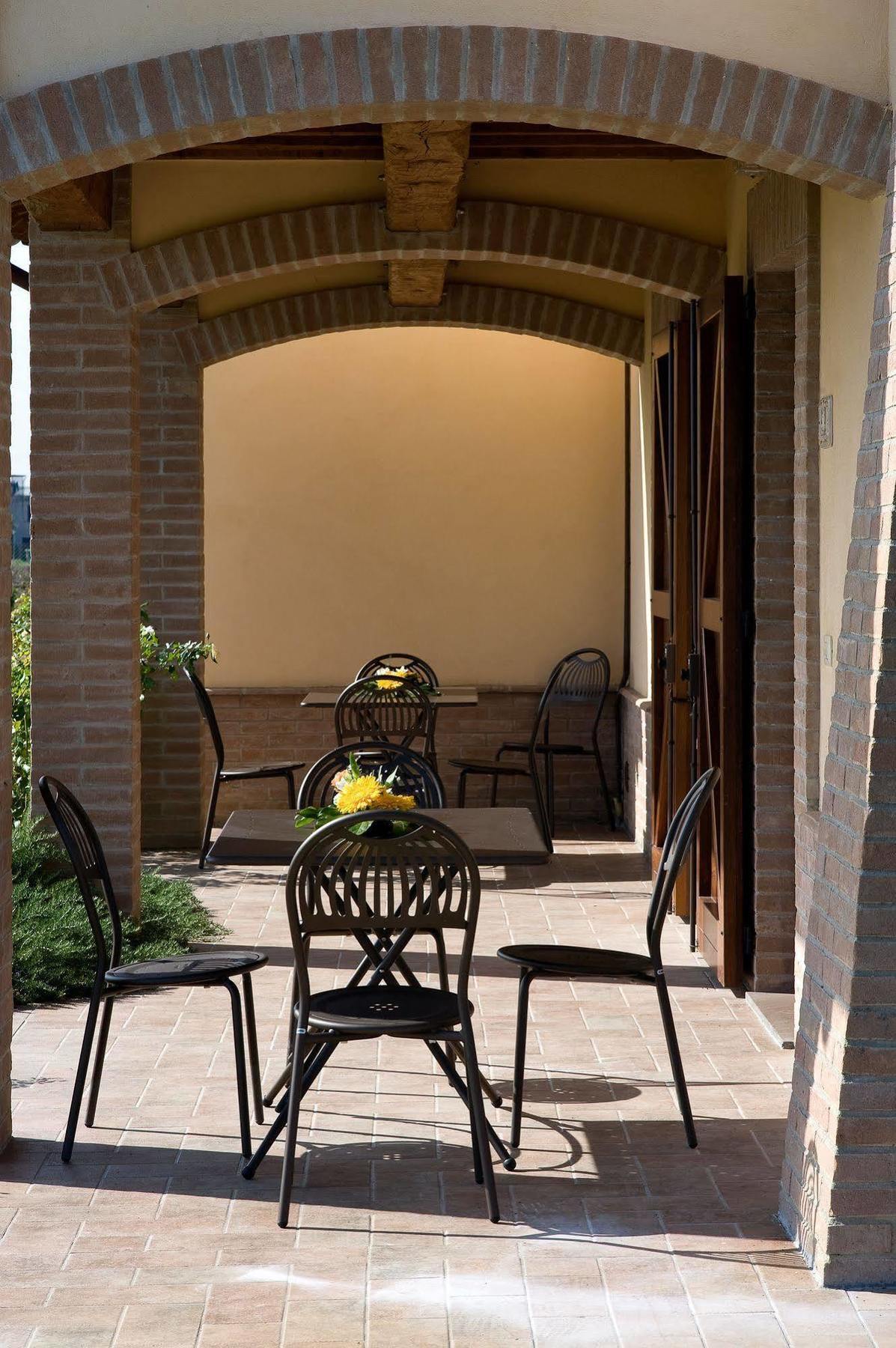 Agriturismo Le Rondini Di Francesco Di Assisi Cannara ภายนอก รูปภาพ
